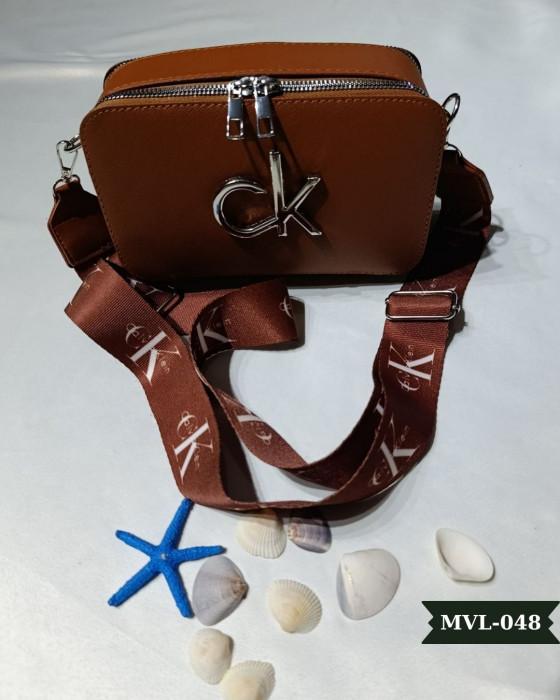 Calvin Klein Çapraz Çanta